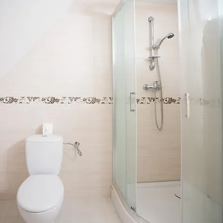 Szarotka 布库维纳塔然斯卡